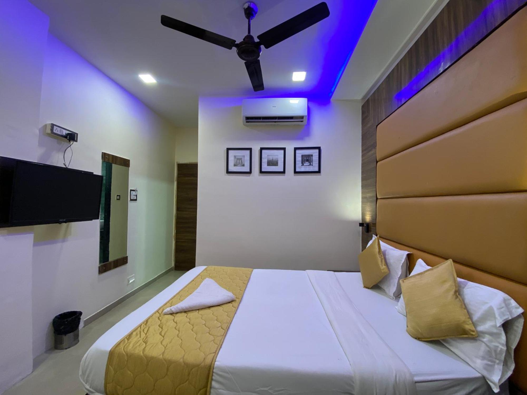 Hotel Blue Wellington - Near Mumbai Airport Pokój zdjęcie