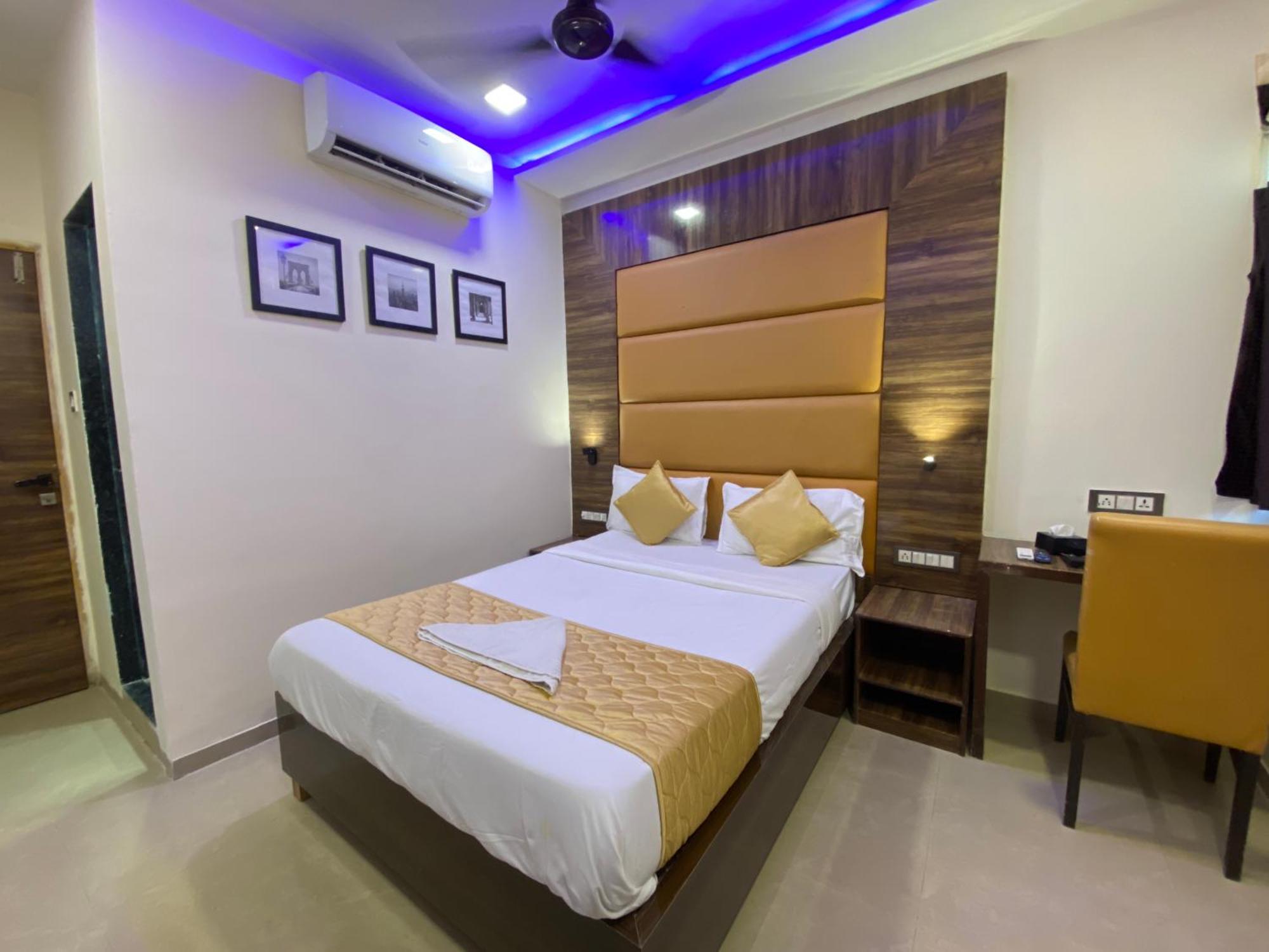 Hotel Blue Wellington - Near Mumbai Airport Zewnętrze zdjęcie